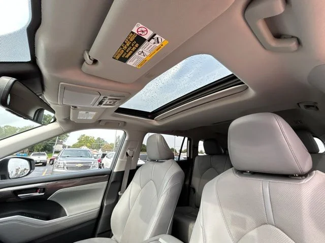 Used 2021 White Toyota Limited image 43
