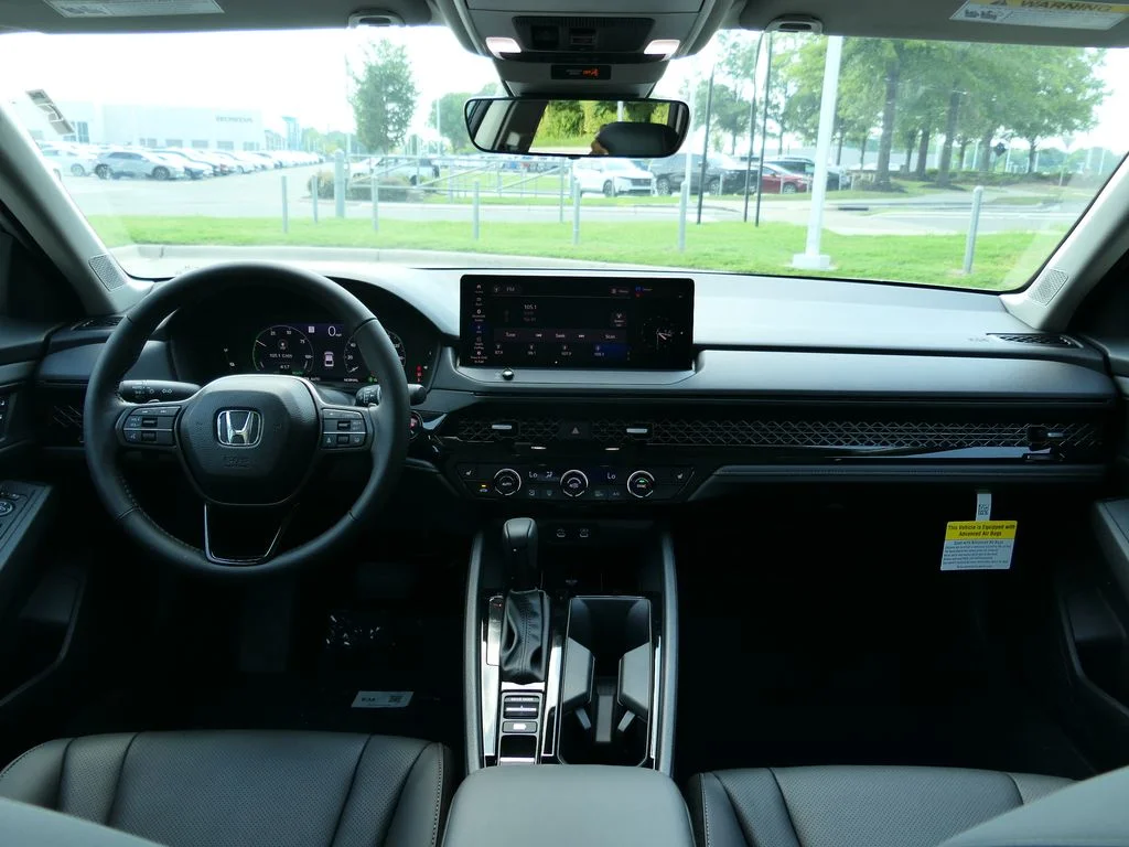 New 2026 Urban Gray Pearl Honda EX-L image 17