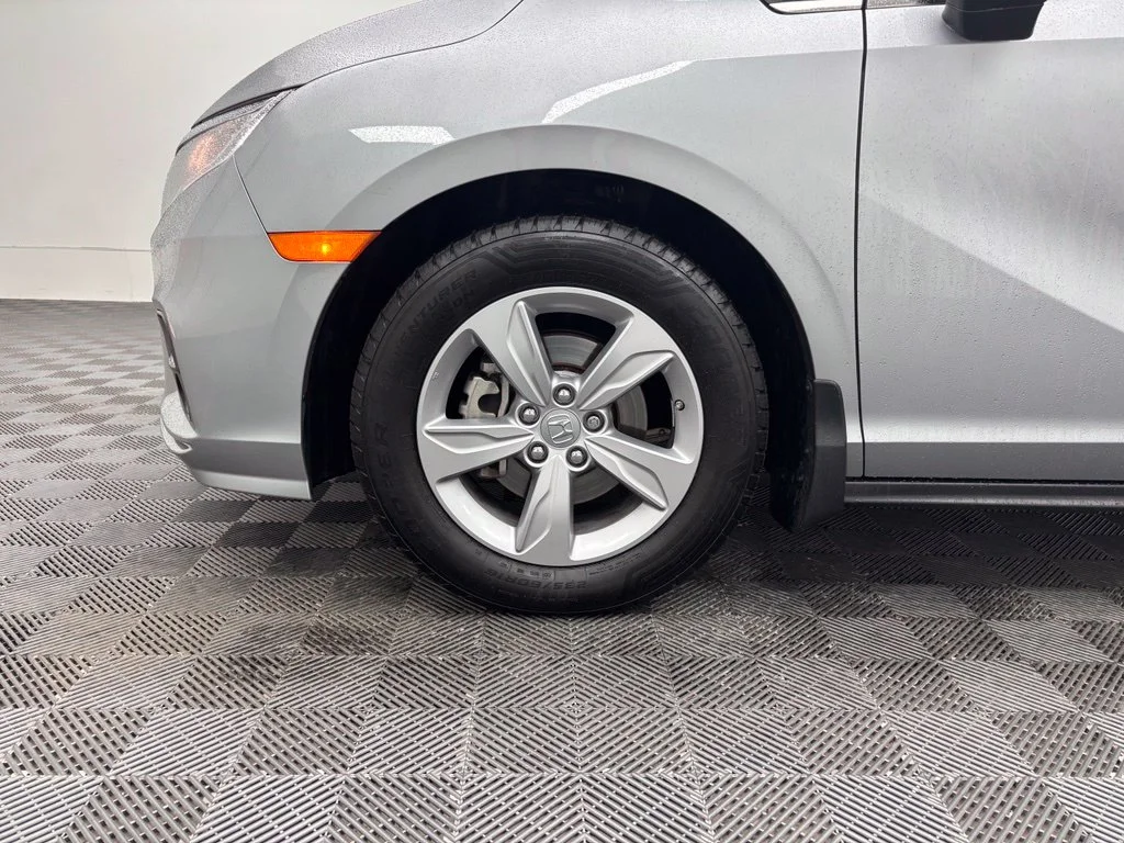 Used 2019 Silver Honda EX-L image 16