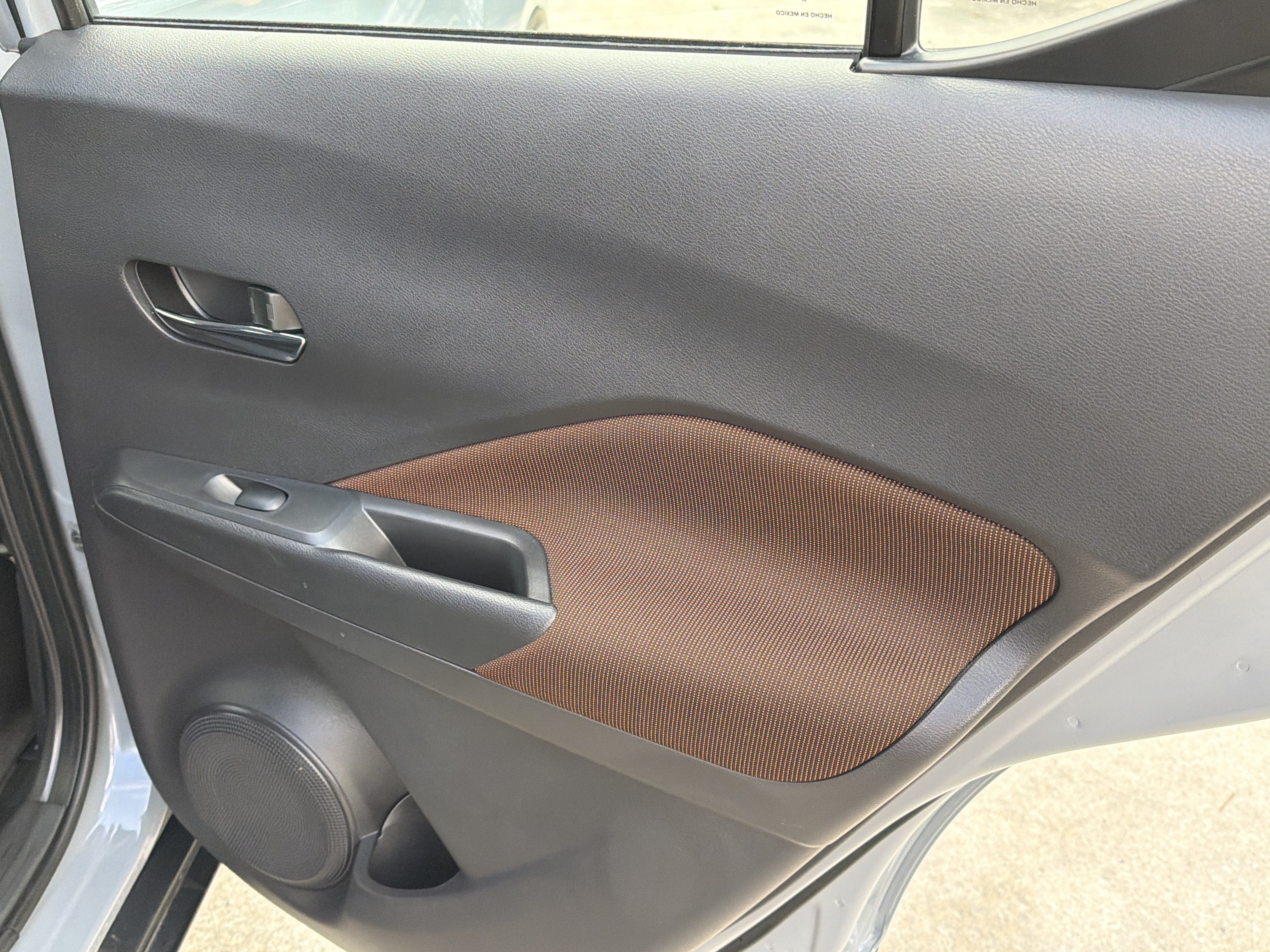 Used 2024 Boulder Gray Pearl Nissan SR image 17