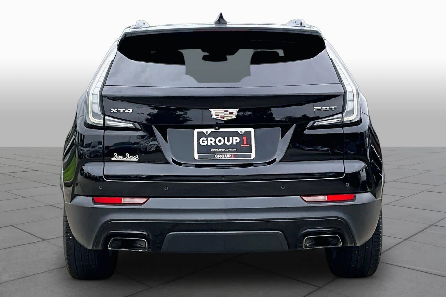 Used 2019 Stellar Black Metallic Cadillac FWD Sport image 5