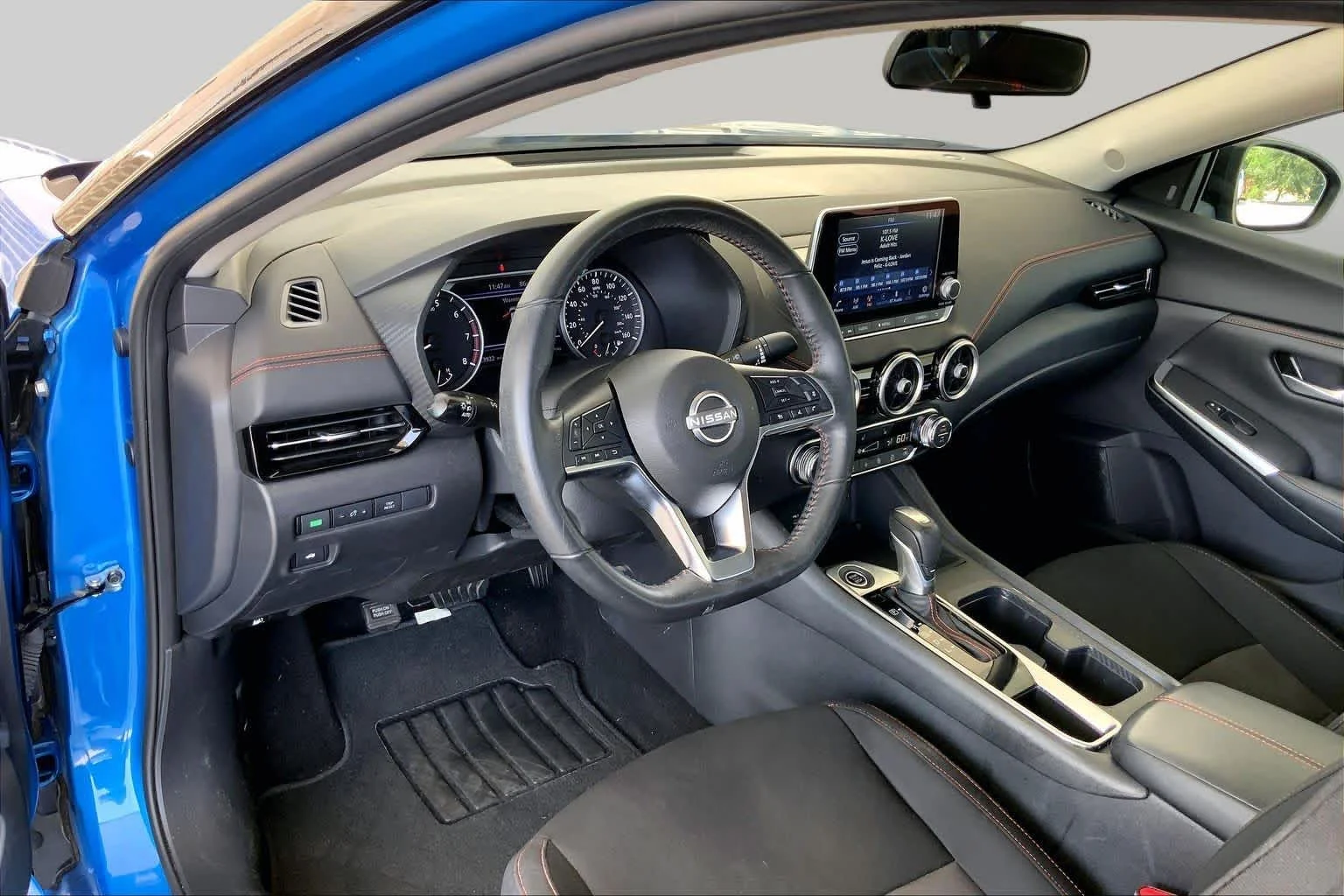 Used 2024 Super Black Nissan SR image 18