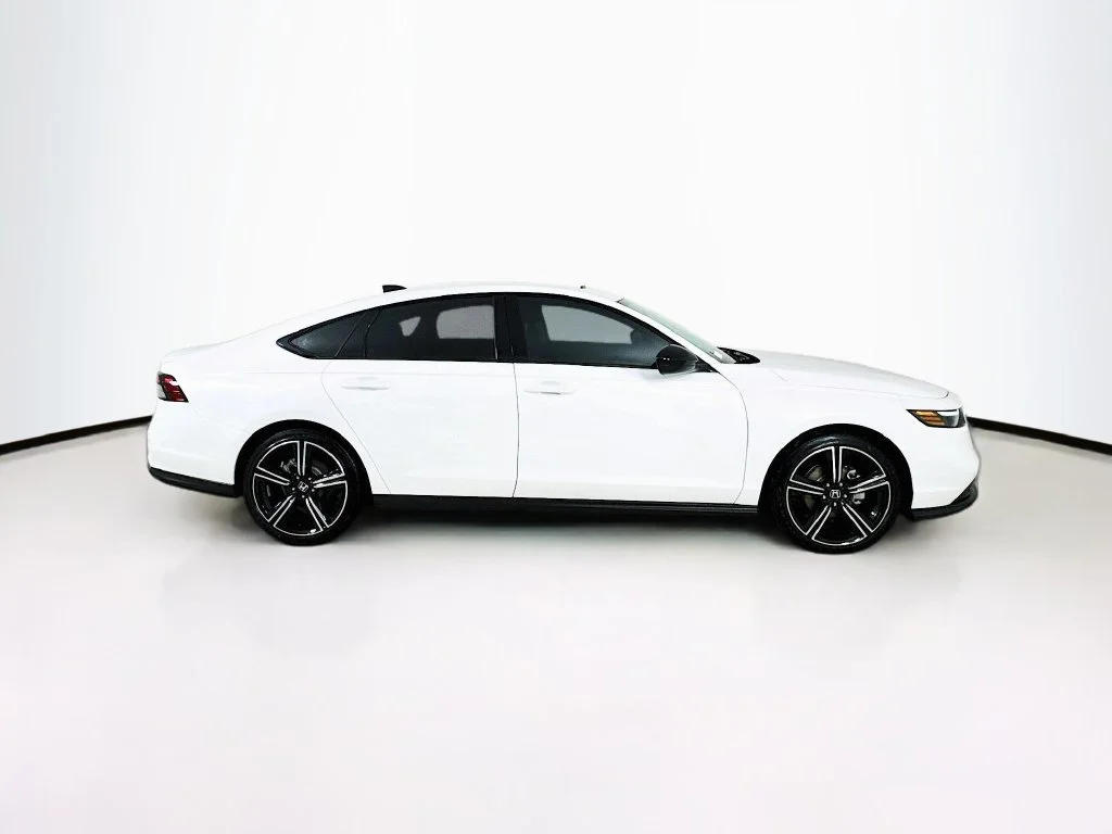 New 2026 Platinum White Pearl Honda SE image 8