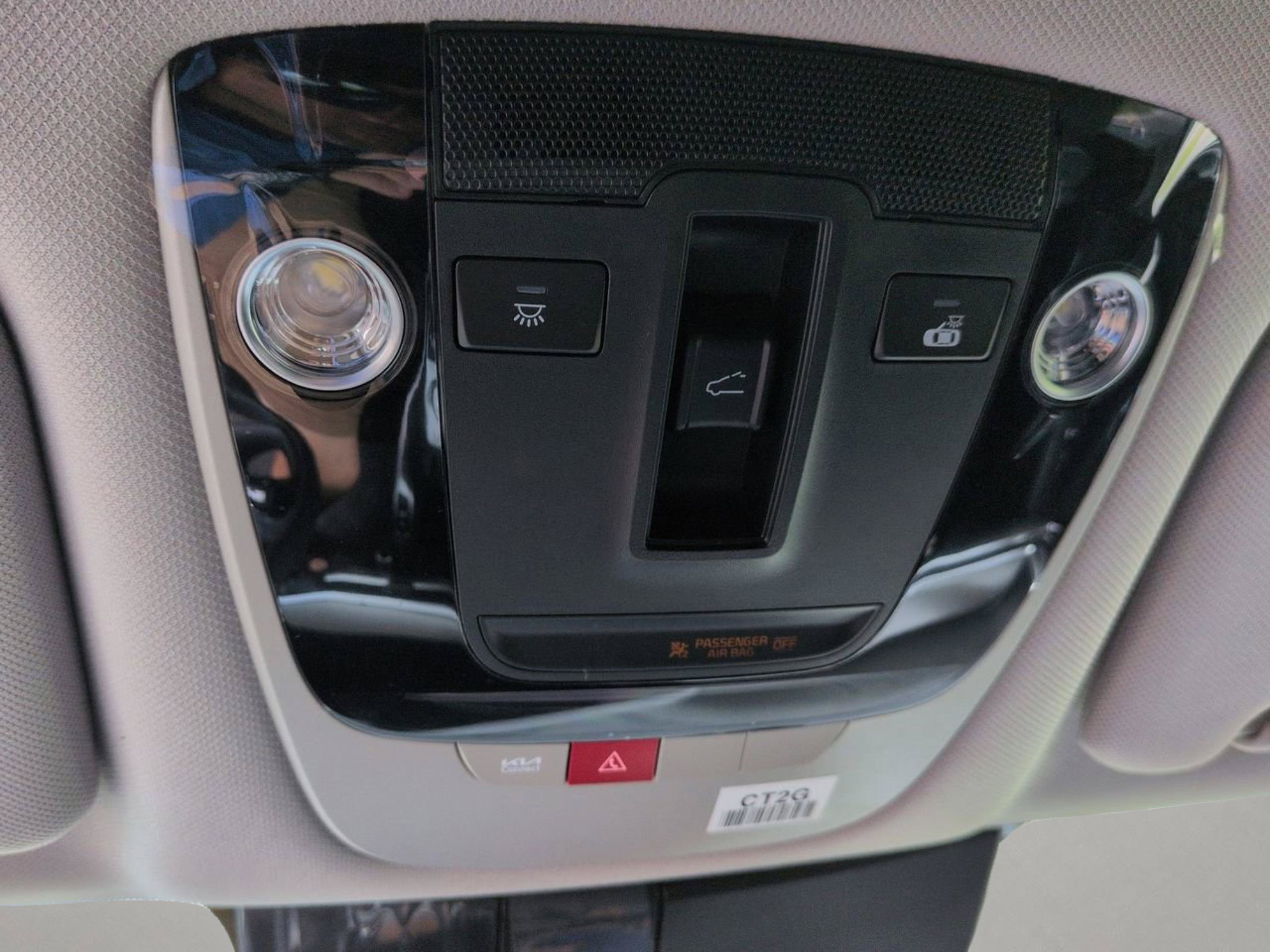 New 2026 Snow White Pearl Kia EX image 21