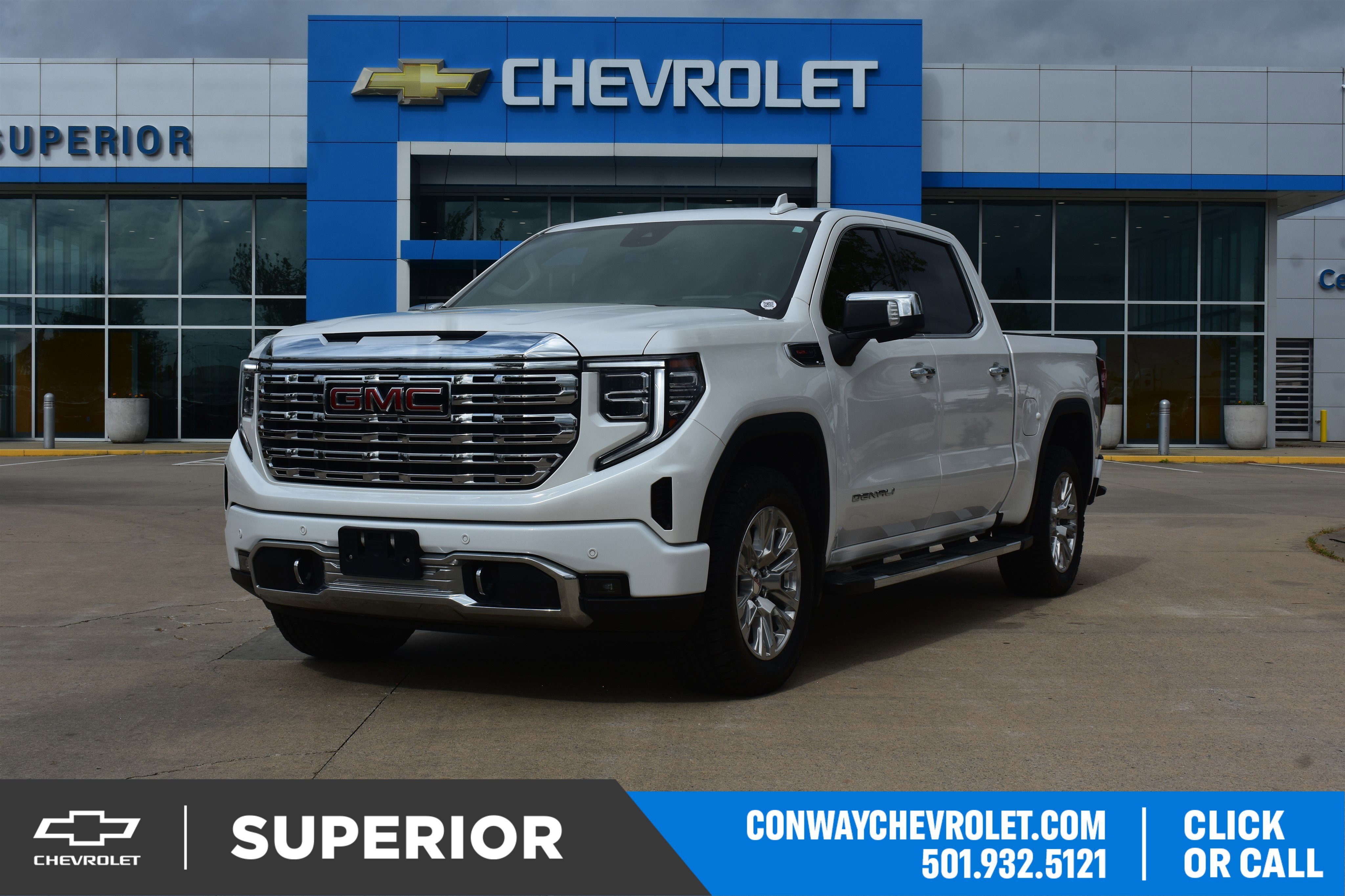 2023 GMC Sierra 4WD Crew Cab Short Box Denali's photo
