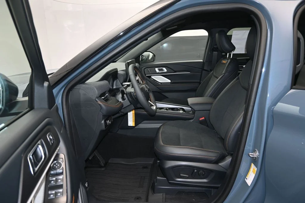New 2026 Vapor Blue Metallic Ford Tremor® image 15