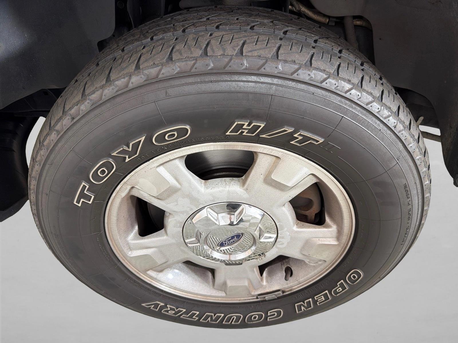 Used 2010 Red Candy Metallic Ford XLT image 11