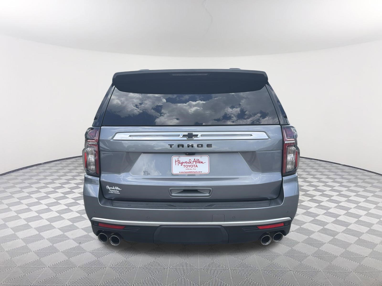 Used 2022 Satin Steel Metallic Chevrolet High Country image 16