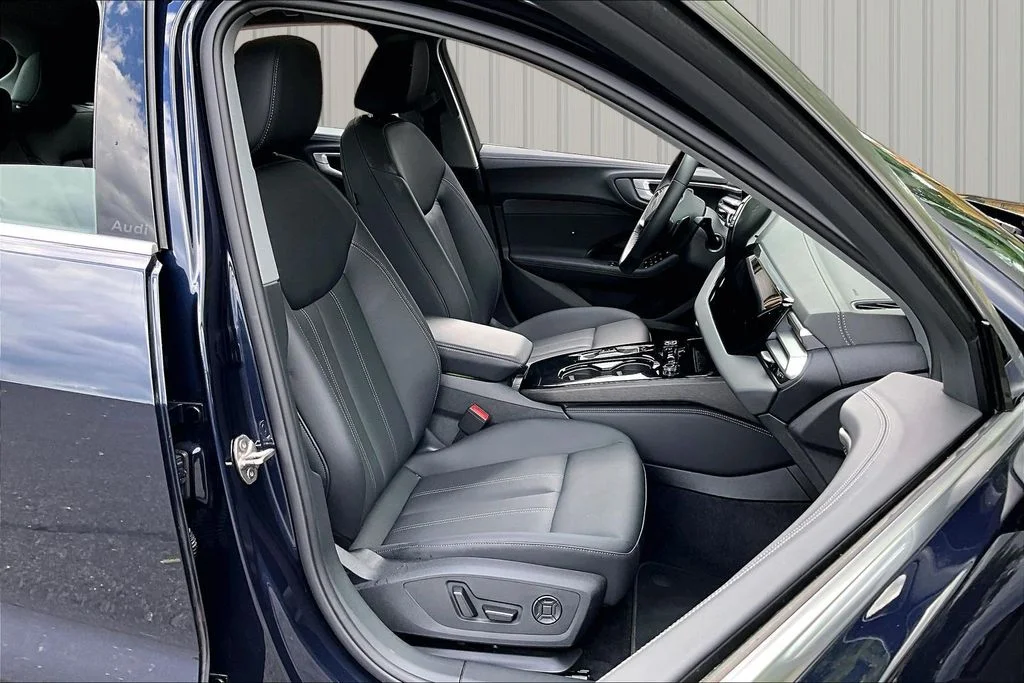 Used 2025 Blue Audi 2.0T Premium image 28