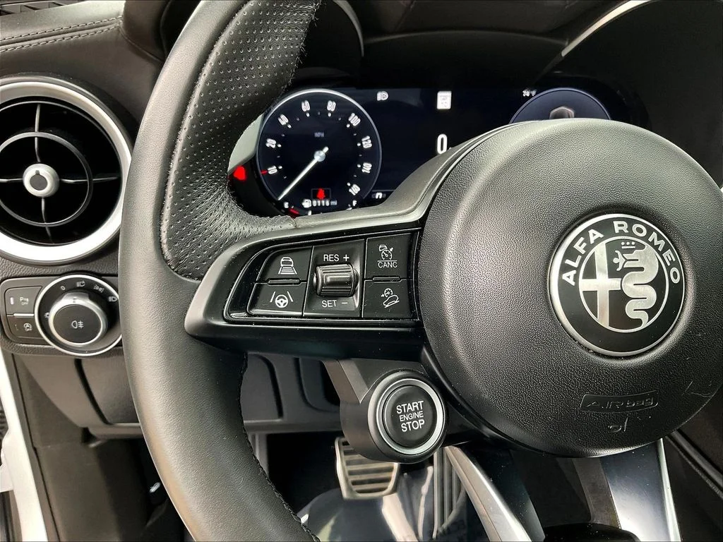 Used 2024 White Alfa Romeo Veloce image 11