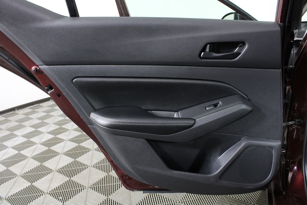 Used 2025 Red Nissan 2.5 SV image 11