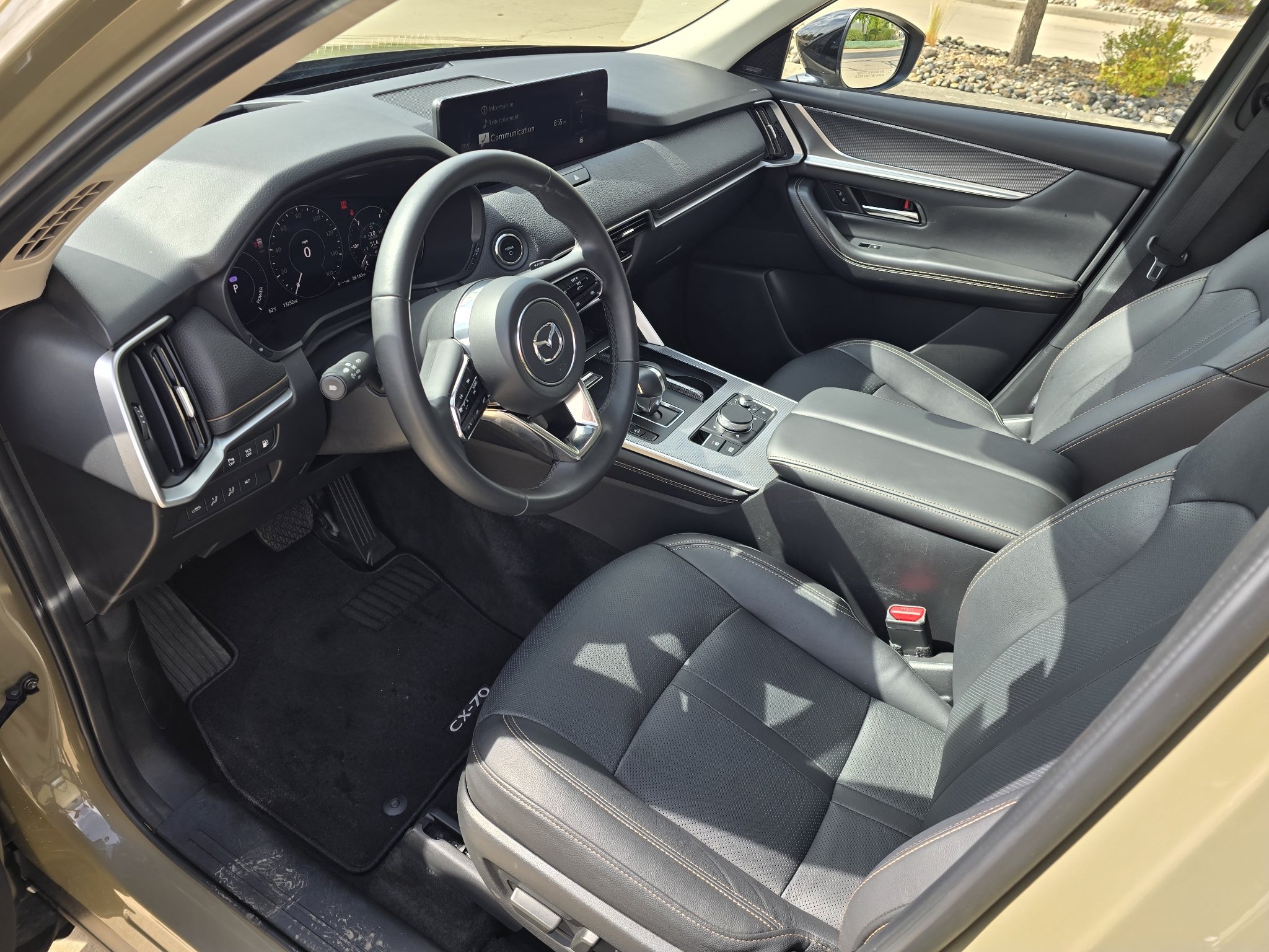 Used 2025 Zircon Sand Metallic Mazda Premium Package image 25