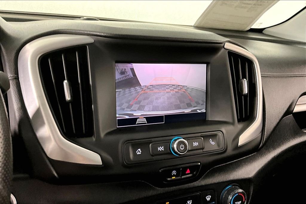 Used 2023 Silver GMC SLE image 13