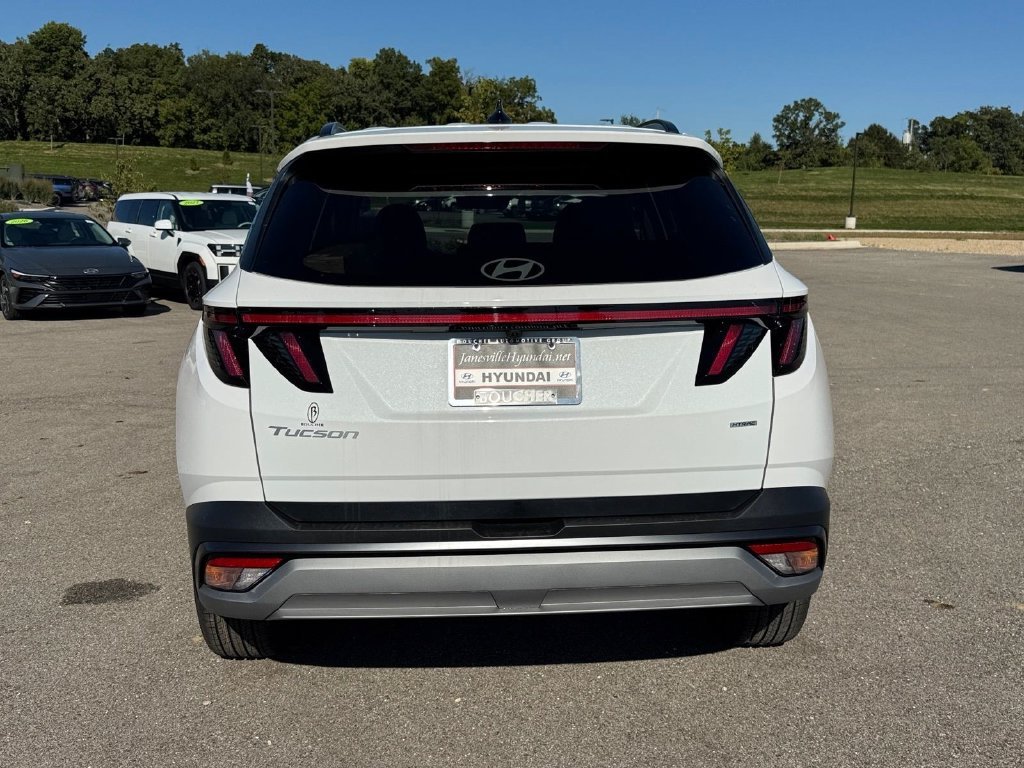 New 2026 White Pearl Hyundai SEL Premium image 3