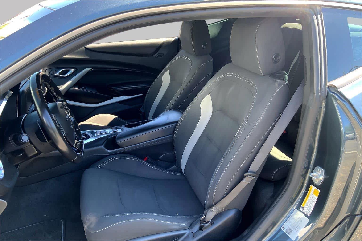 Used 2019 Shadow Gray Metallic Chevrolet 1LT image 7