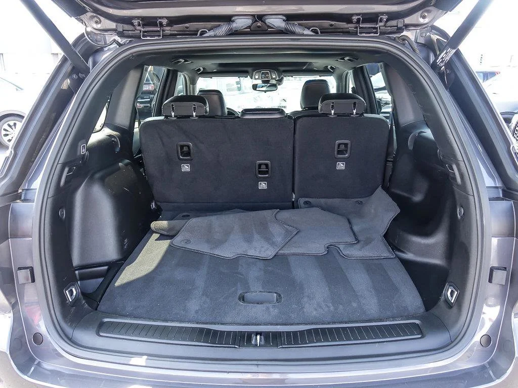 Used 2024 Baltic Gray Metallic Clearcoat Jeep Altitude X image 27