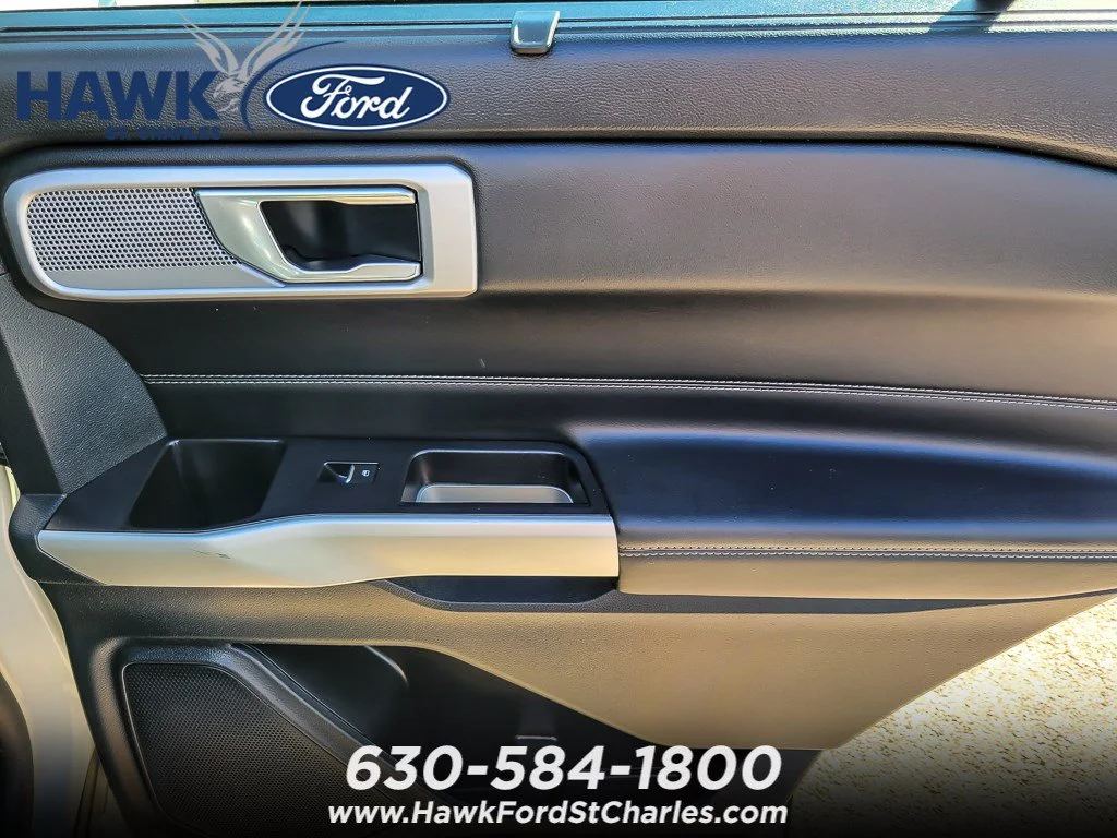 Certified Used 2022 Star White Ford Limited image 23