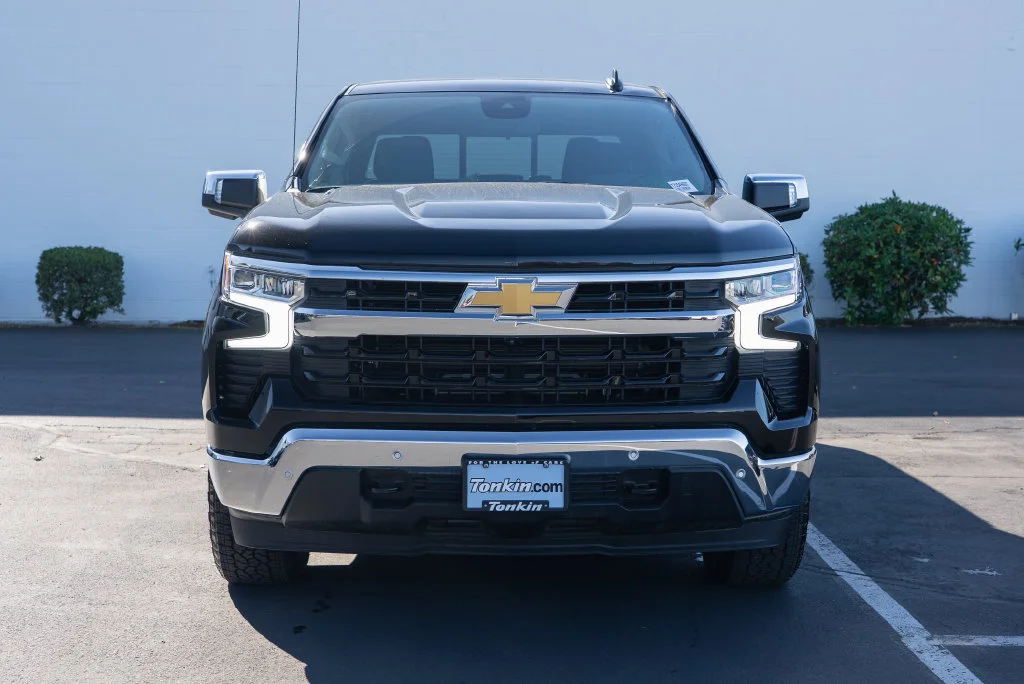 2026 Chevrolet Silverado 1500 LT - Photo 2