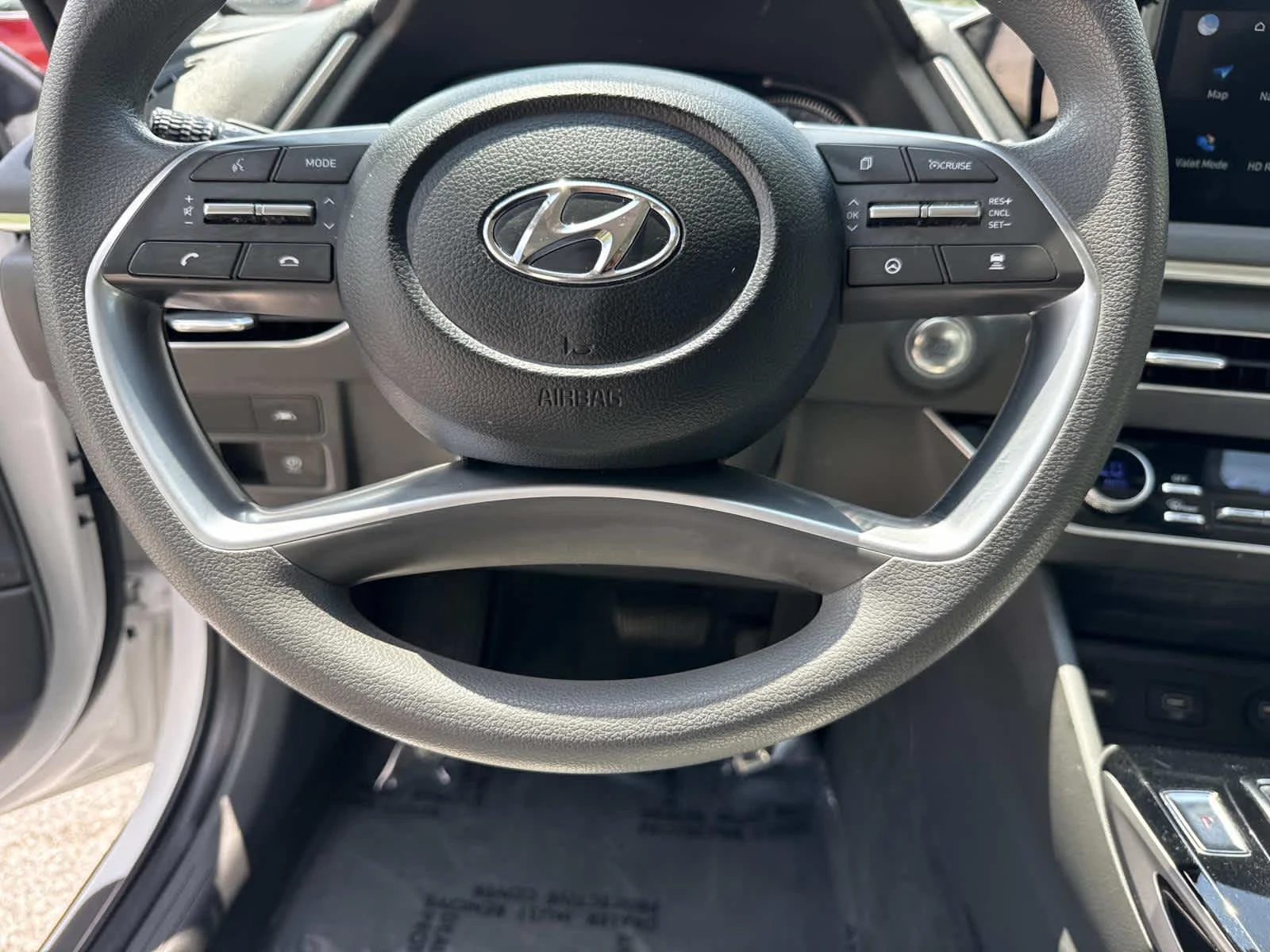 Used 2023 Serenity White Hyundai SEL image 29