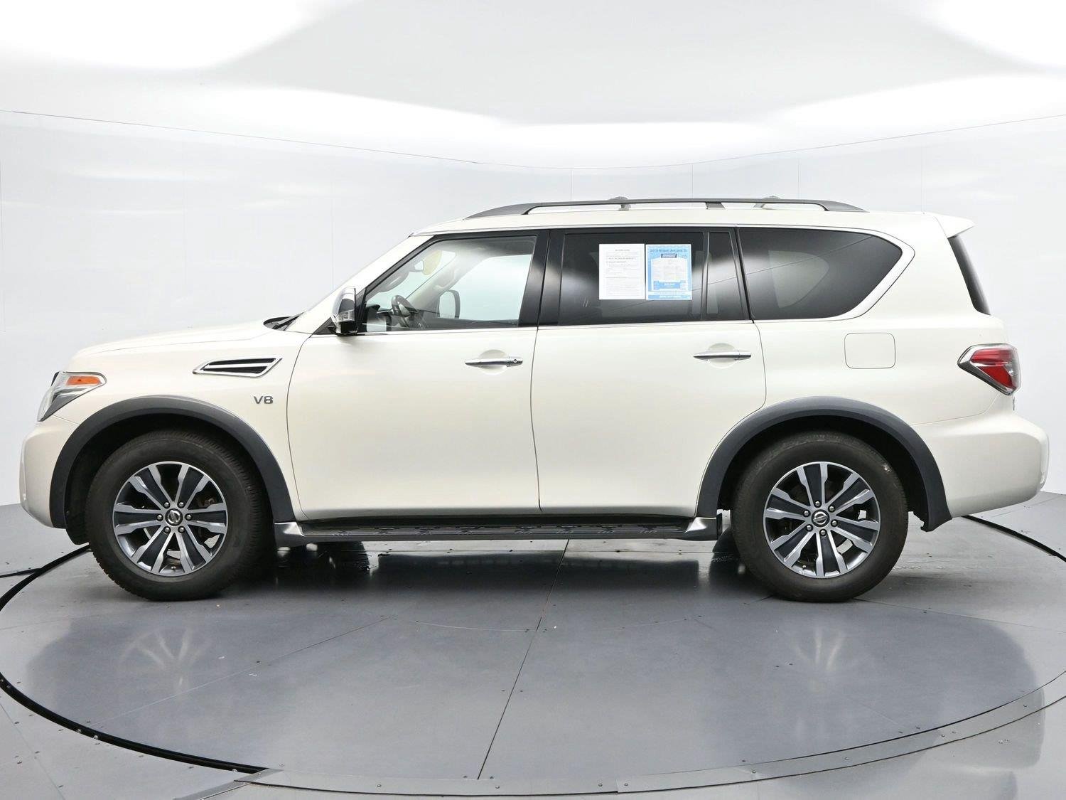 Used 2019 Pearl White Tricoat Nissan SL image 4