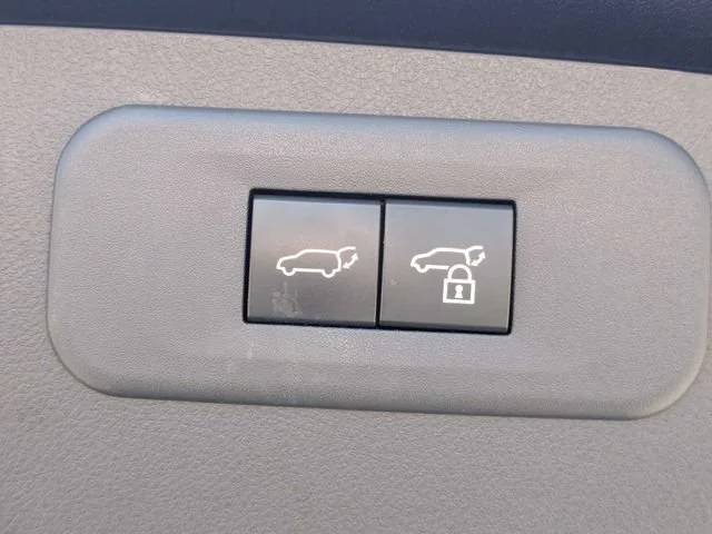 Used 2024 Black Lexus NX 250 Premium image 13