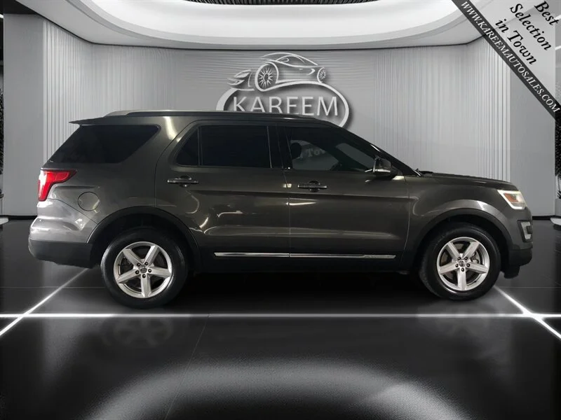 Used 2017 Magnetic Ford XLT image 4