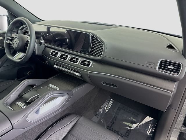 Used 2026  Mercedes-Benz GLS 450 image 32