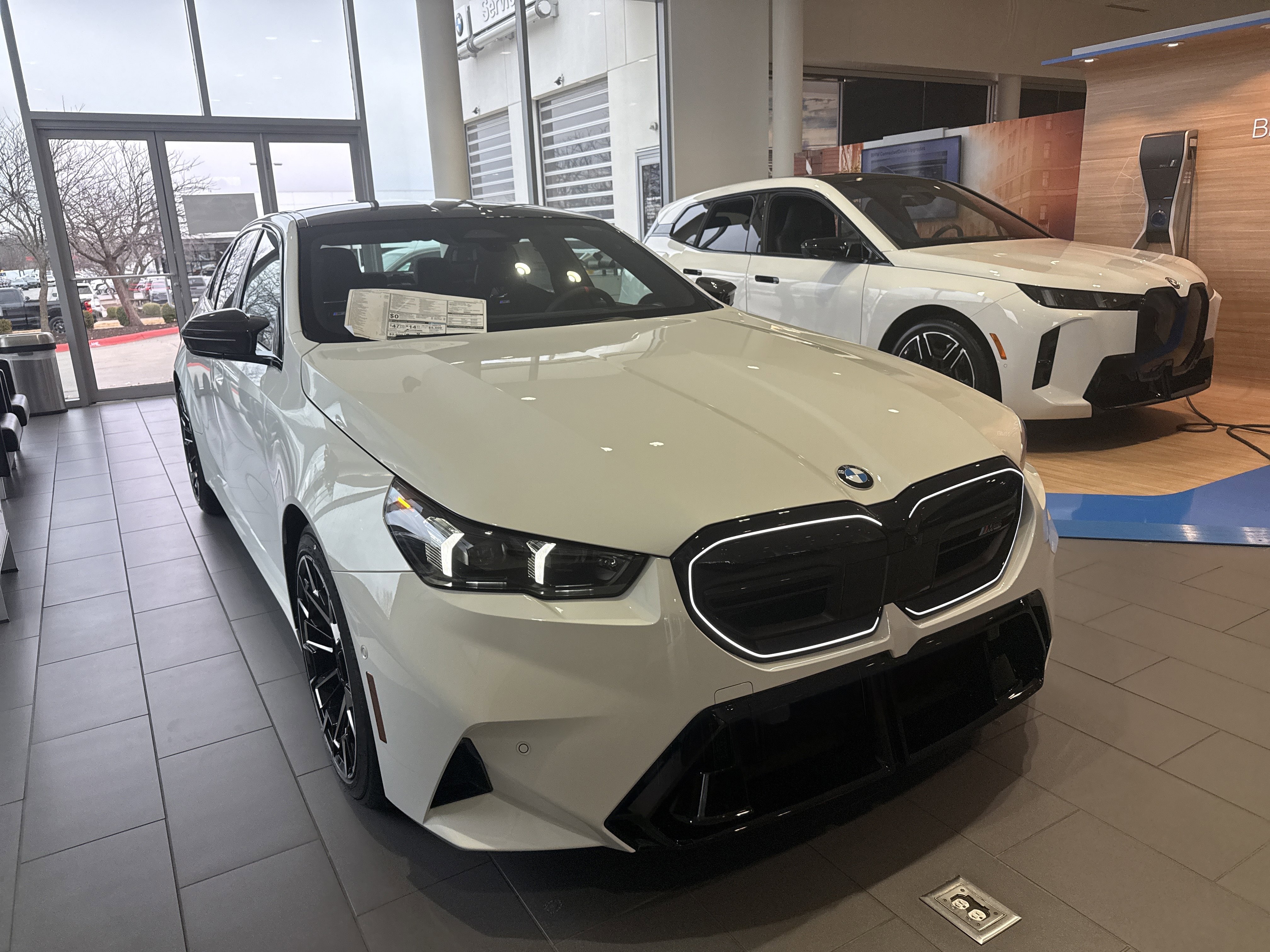 New 2026 0300 Alpine White BMW  image 6