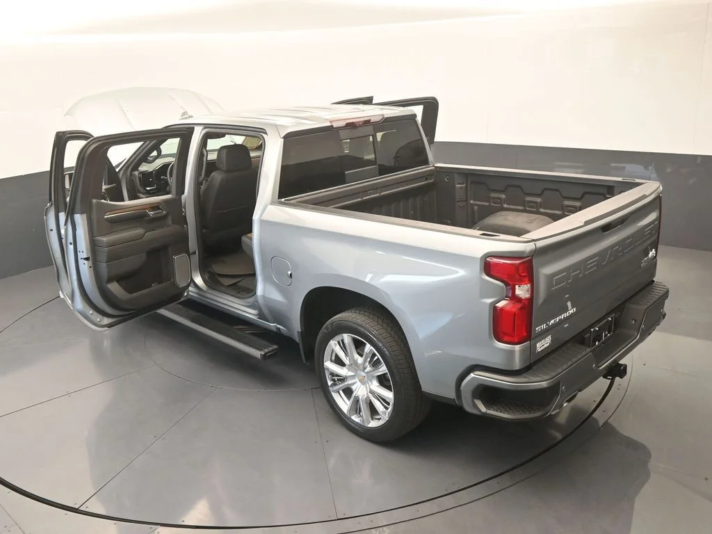 Used 2024 Sterling Gray Metallic Chevrolet High Country image 80