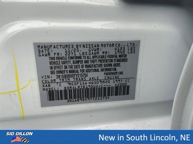New 2026 Aspen White Tricoat/Super Black Nissan SR image 12