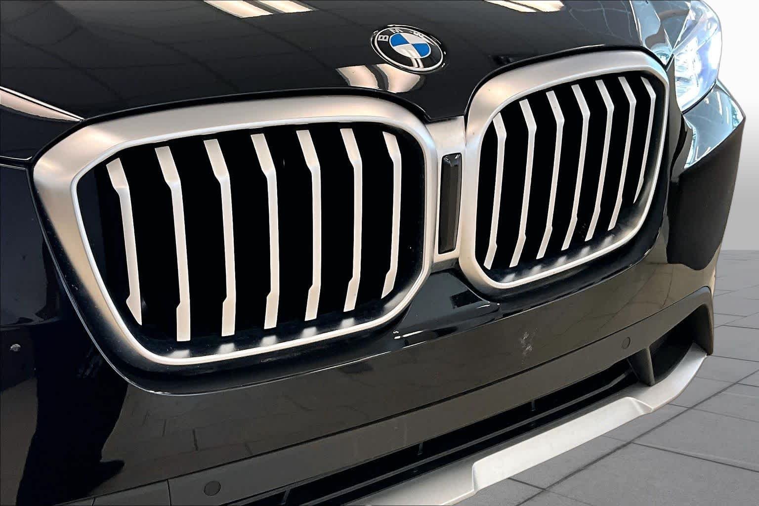Used 2023 Jet Black BMW sDrive30i image 29