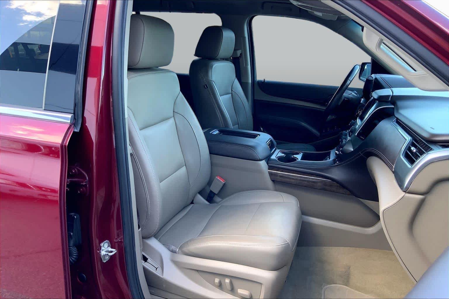 Used 2018 Siren Red Tintcoat Chevrolet LT image 9