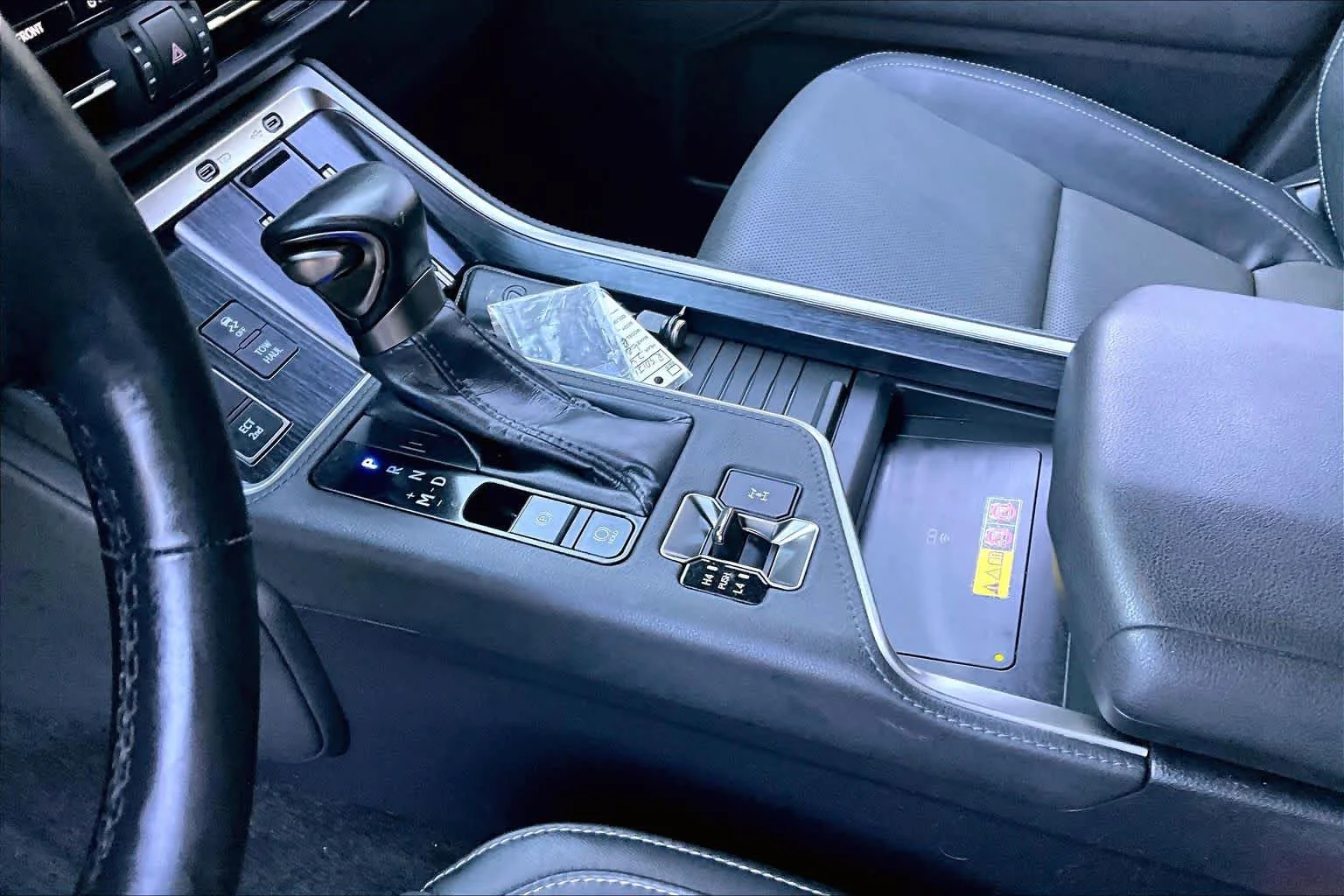 Used 2024 Incognito Lexus Premium+ image 16