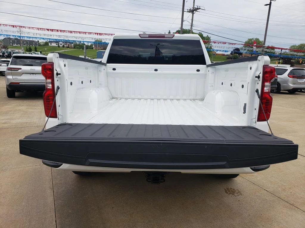 Used 2023 Summit White Chevrolet Custom image 5