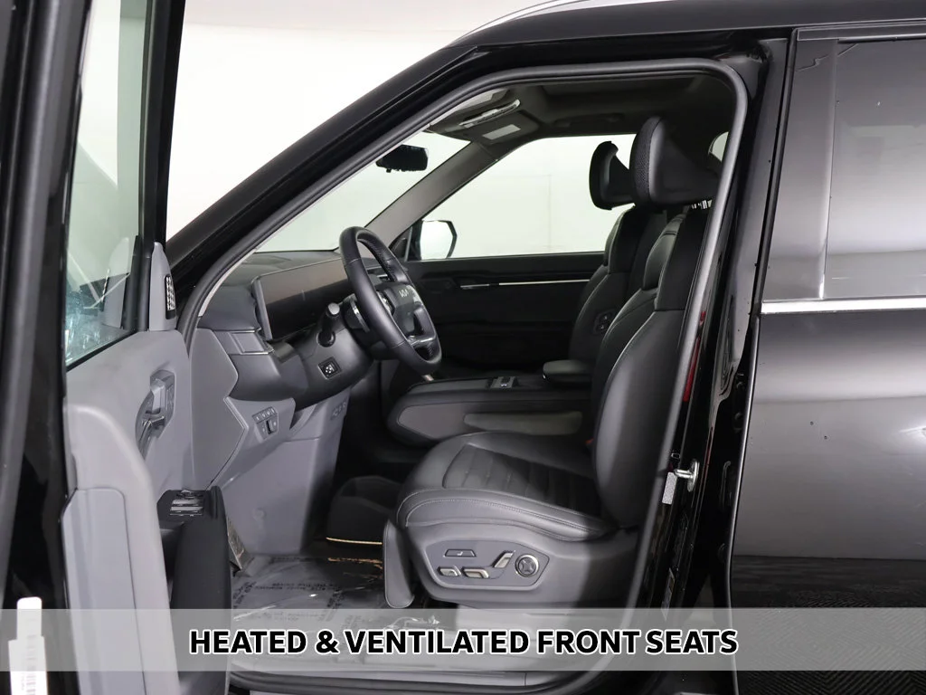 Used 2024 Black Kia Land image 9