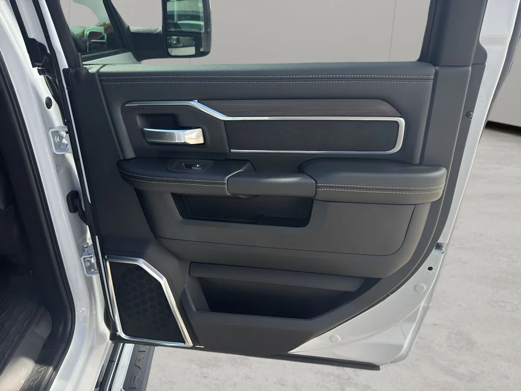 New 2026 Bright White Clear-Coat Exterior Paint RAM Laramie image 11