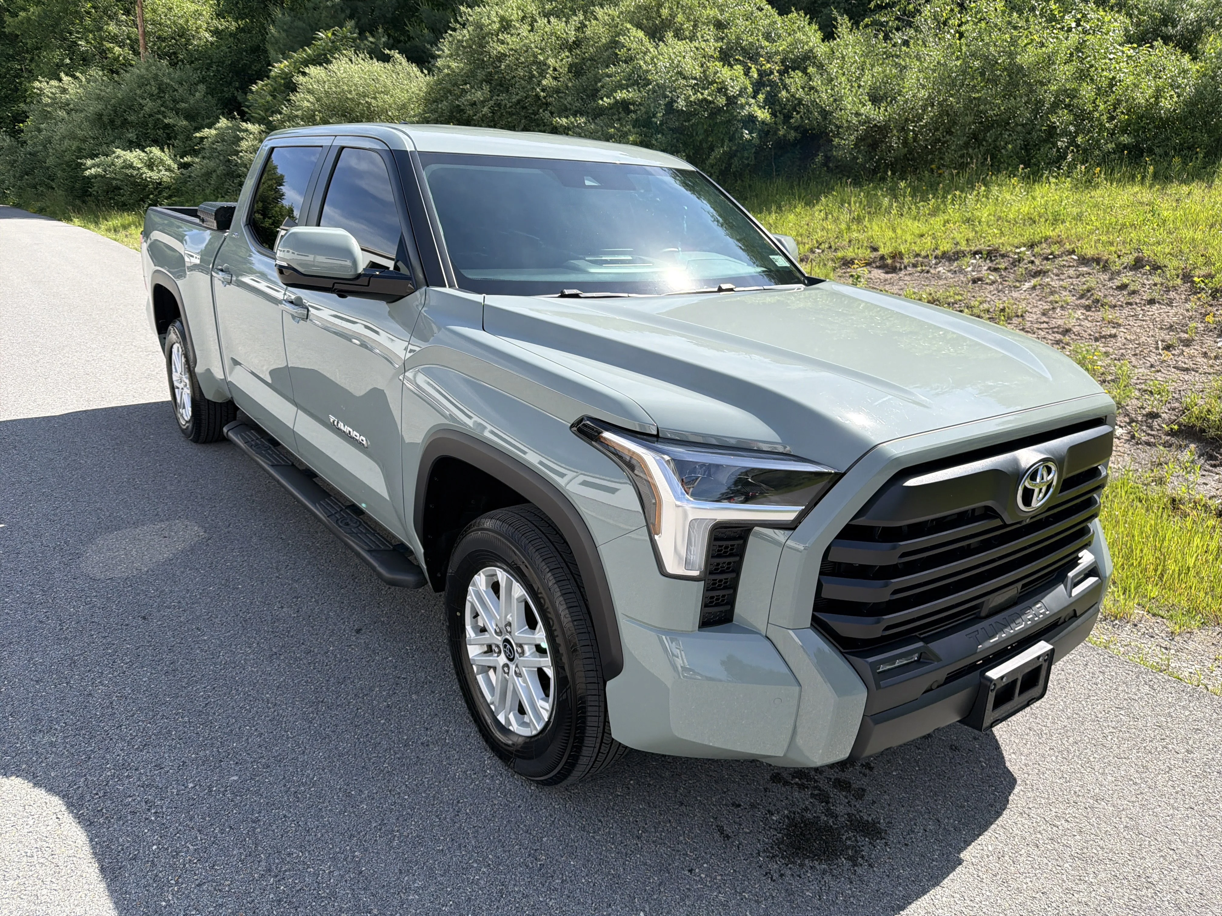 2024 Toyota Tundra SR5 3.4L 4WD CrewMax 6.5' Bed's photo
