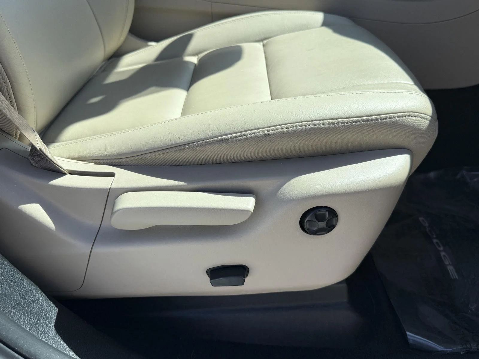 Used 2017 White Knuckle Clearcoat Dodge GT image 16