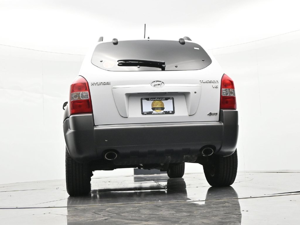 Used 2006 White Hyundai Limited image 19