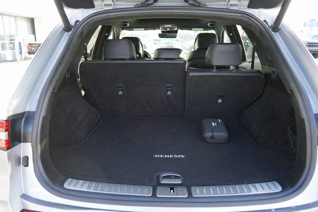 2024 GENESIS GV70 - Image 6