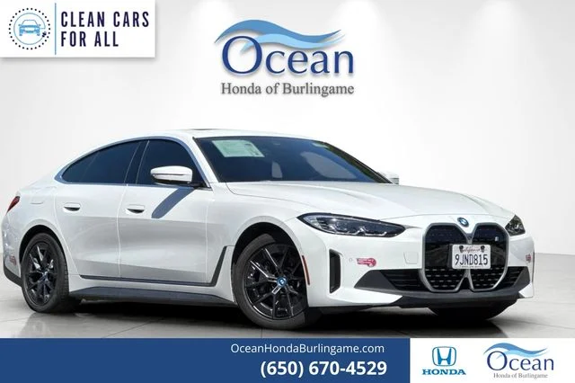2024 BMW i4 xDrive40's photo