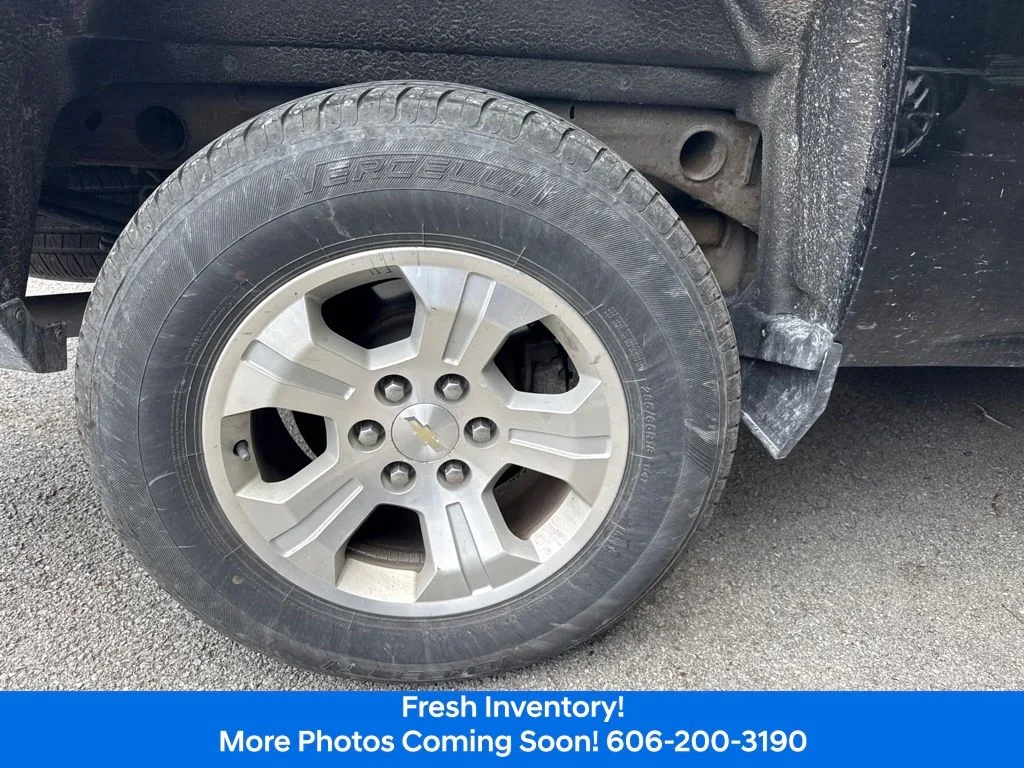 Used 2019 Black Chevrolet LT image 5