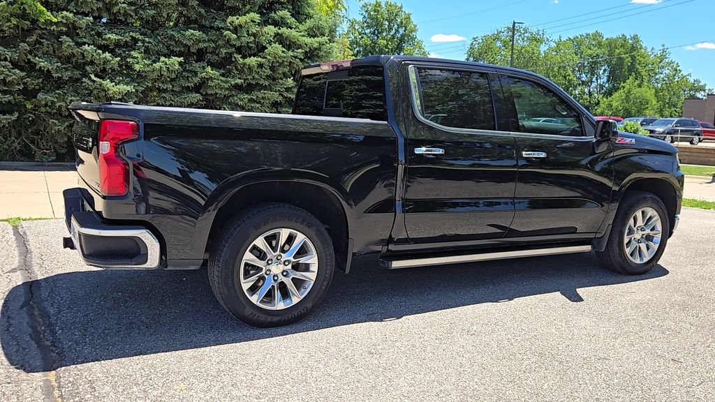 Used 2021 Black Chevrolet LTZ image 35