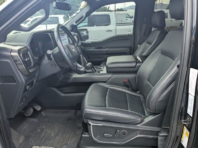 Used 2024 Agate Black Metallic Ford LARIAT image 25