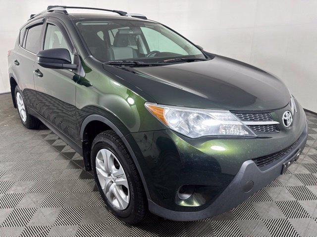 Used 2013 Green Toyota LE image 1