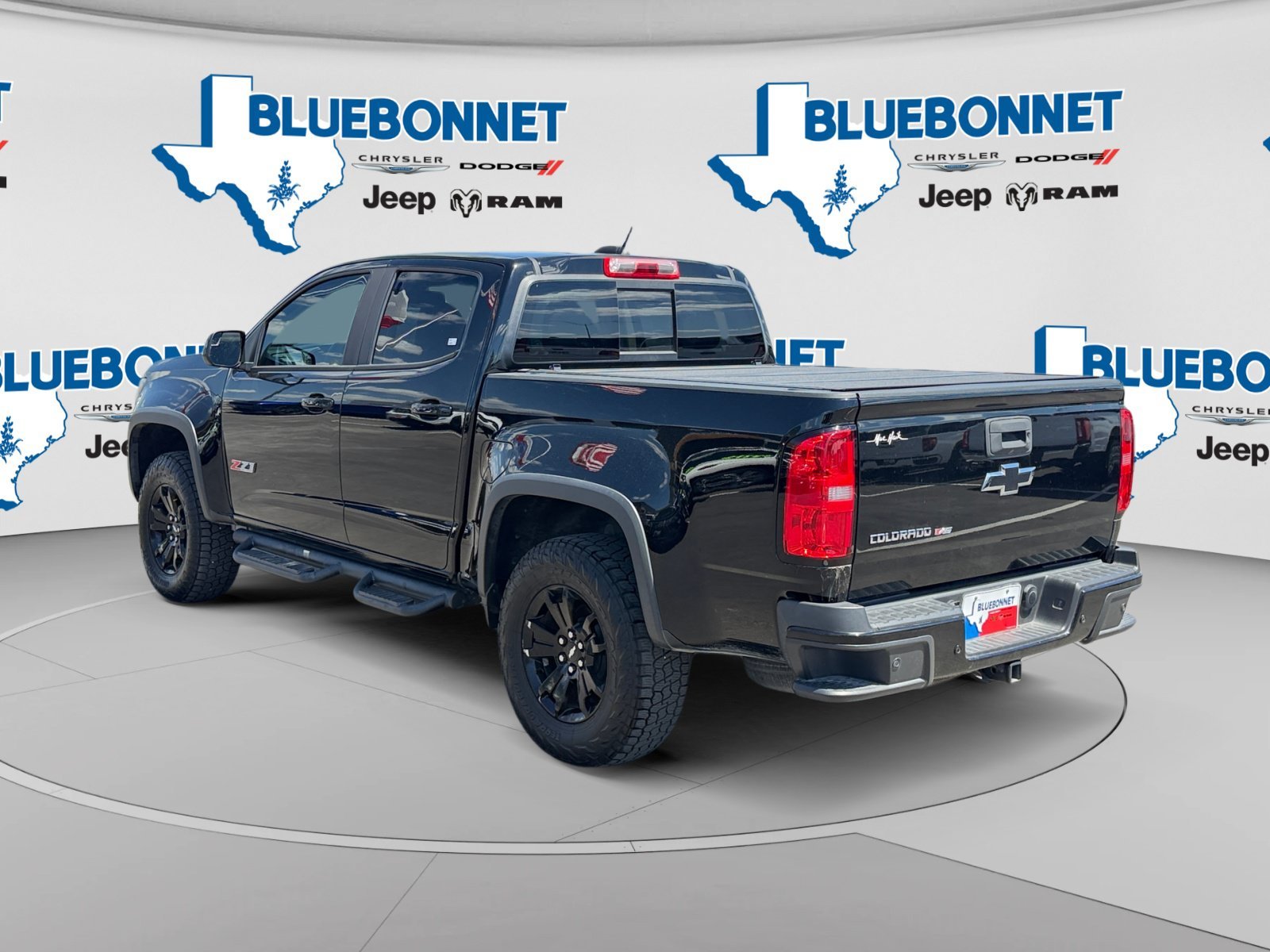 Used 2019 Black Chevrolet 4WD Z71 image 7