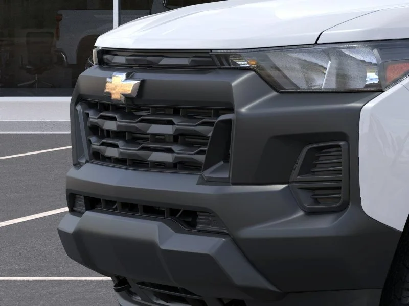 New 2026 Summit White Chevrolet WT image 13