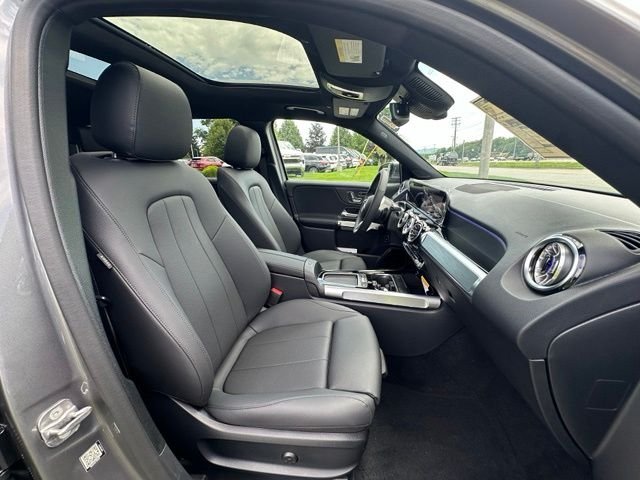 New 2026 Mountain Grey Metallic Mercedes-Benz GLB 250 image 29