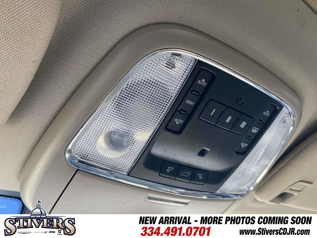 Used 2017 Gray Jeep Overland image 34