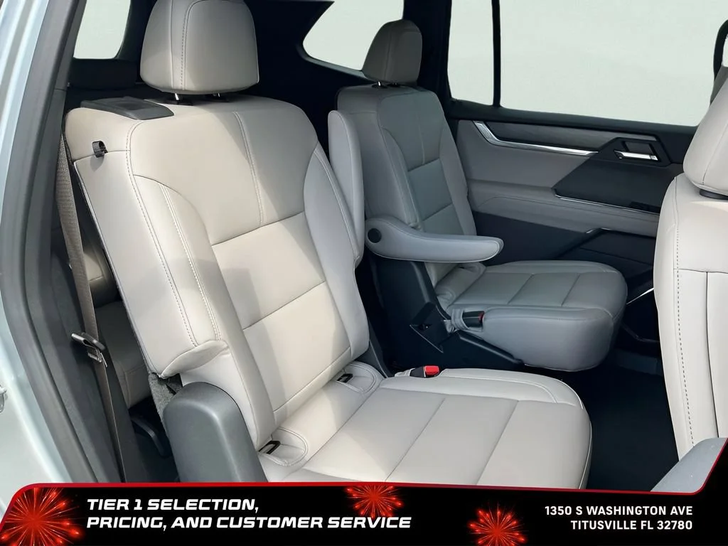 New 2026 Sterling Metallic GMC Elevation image 23
